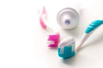 10 способов использовать зубную пасту не по назначению